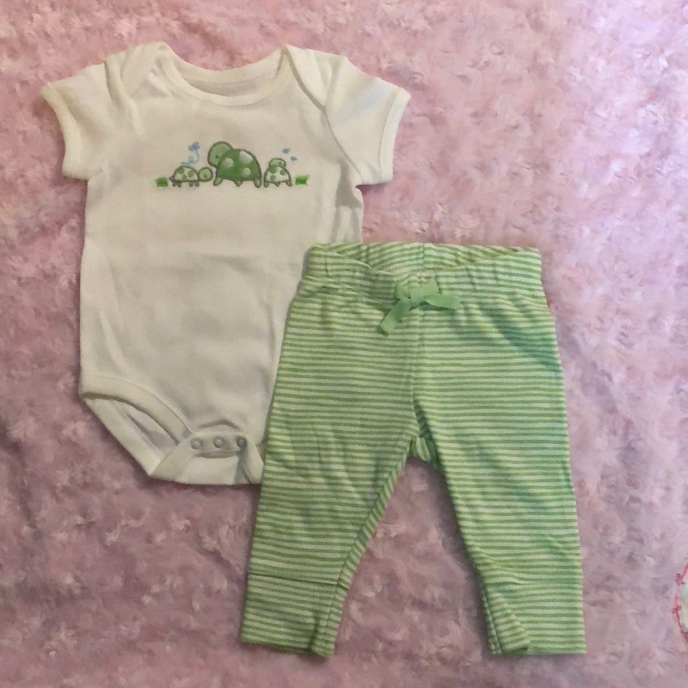 Gymboree 2-Piece Baby Outfit,  O-3 months